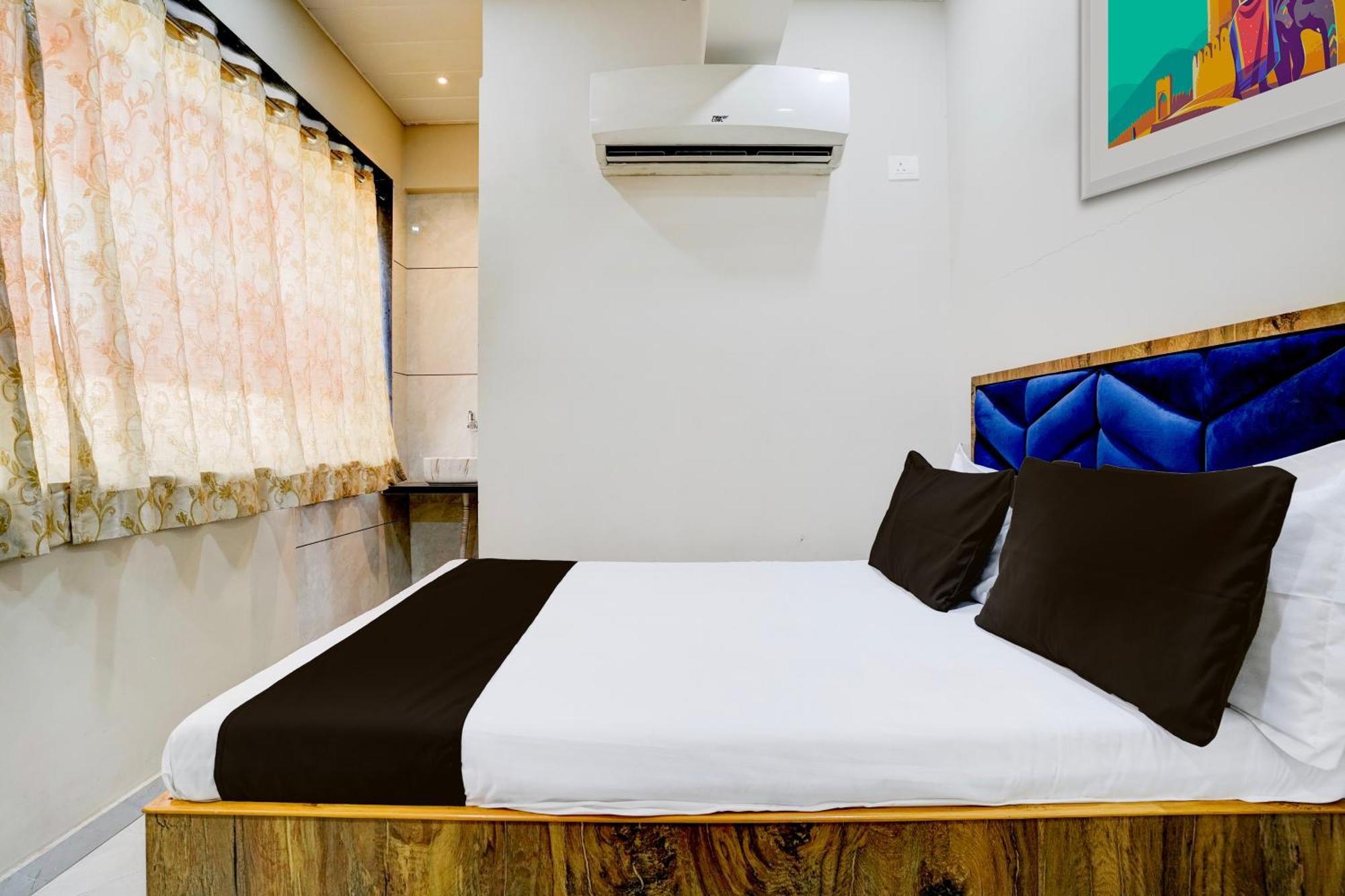 Super Hotel O Divine Fine Dine Lodging And Boarding Kalyān Zewnętrze zdjęcie